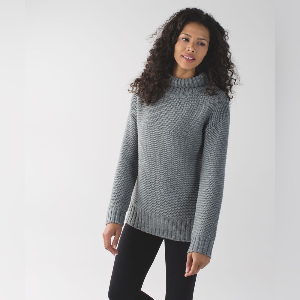 Lululemon Karma Kurmasana Knit Turtleneck Sweater Size 6 Heathered Medium Grey